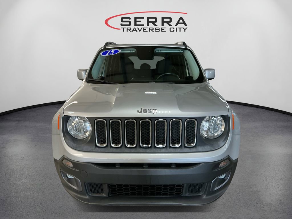 2015 Jeep Renegade Latitude photo 2