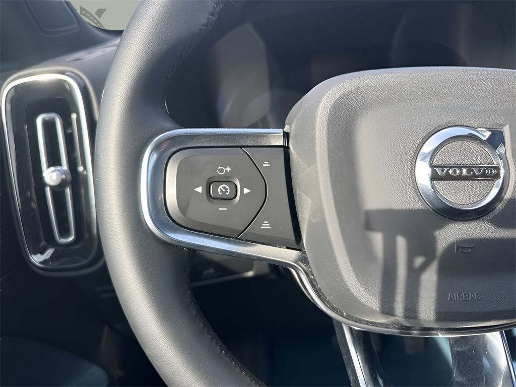 2023 Volvo C40 Recharge Ultimate photo 15