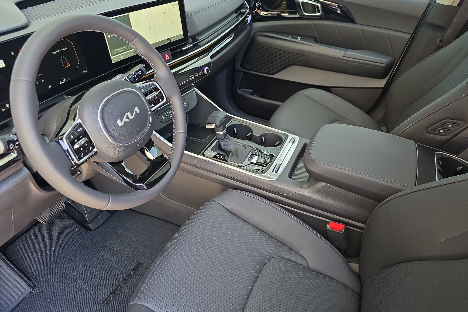 2026 Kia Carnival SX Prestige photo 5