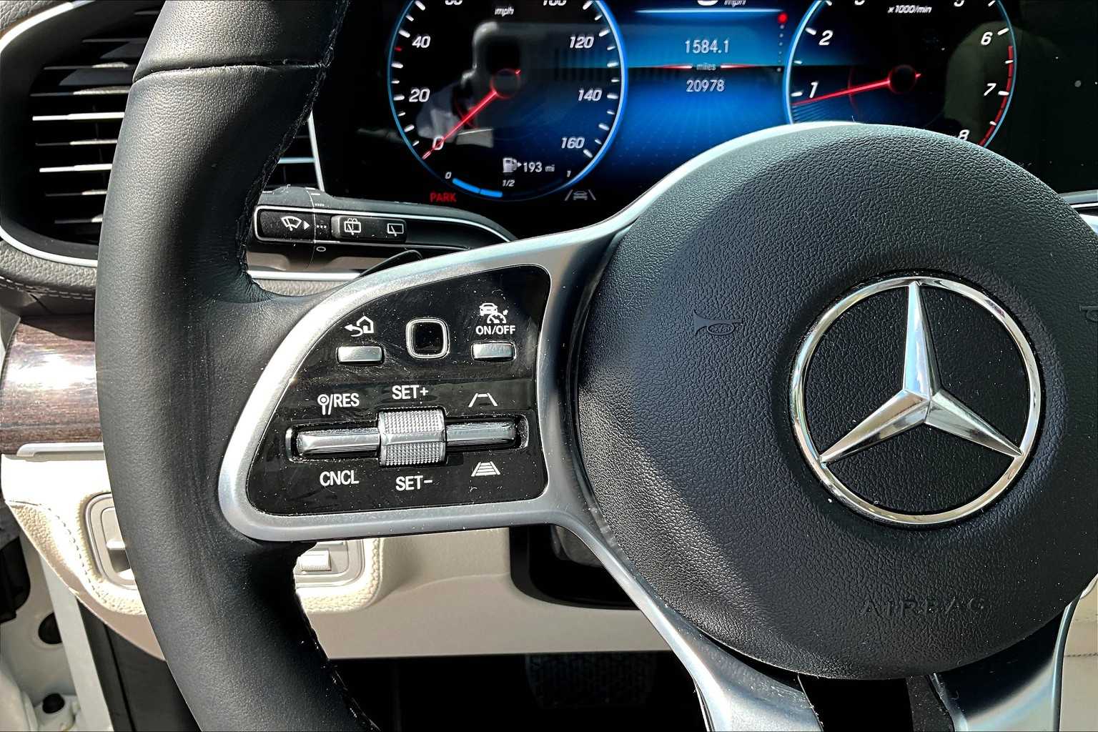 2023 Mercedes Benz GLE 450 4MATIC photo 22
