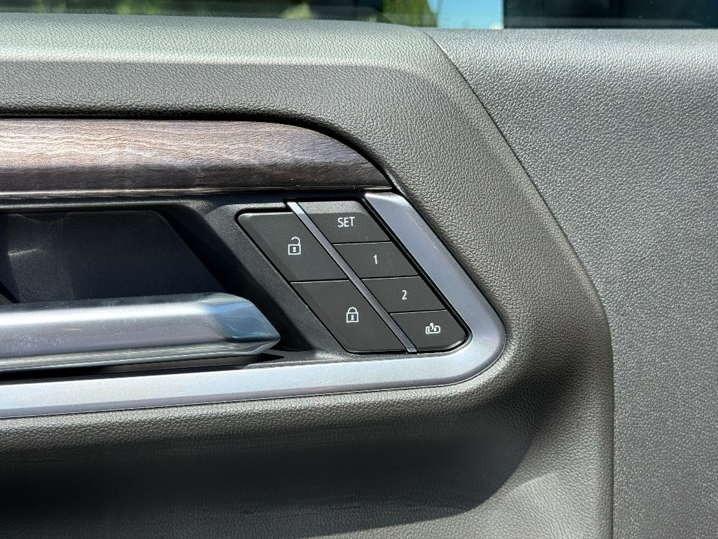 2025 Chevrolet Silverado 2500HD LTZ photo 20