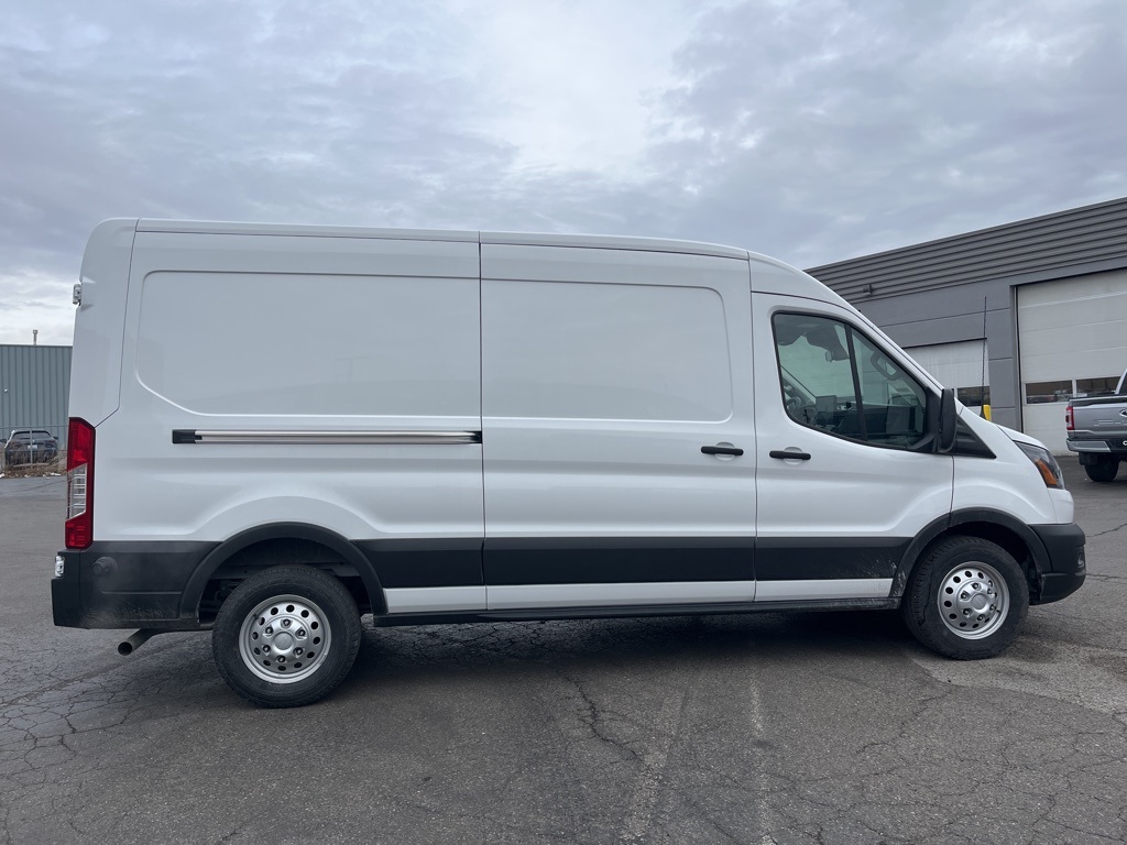 2024 Ford Transit photo 2