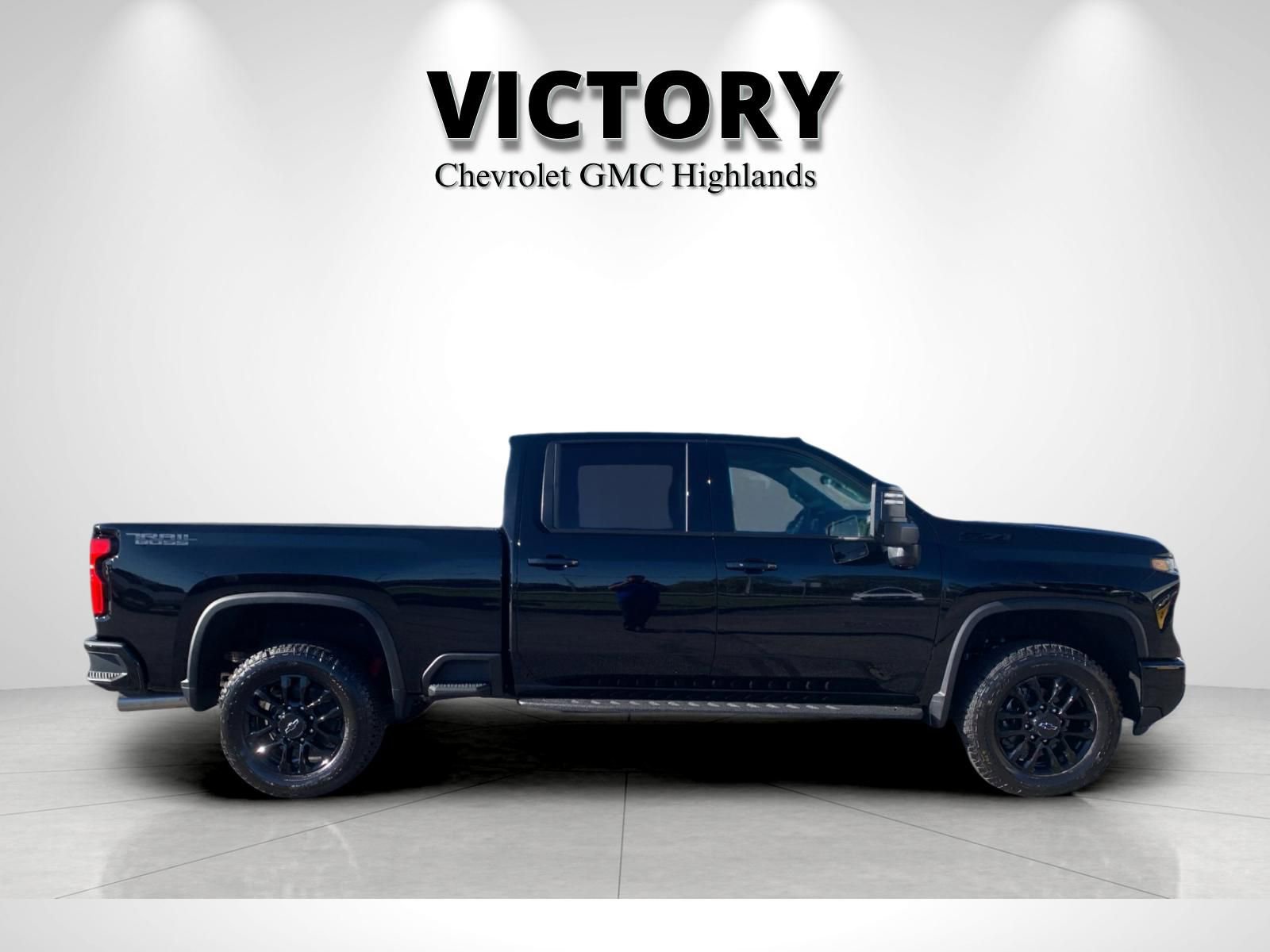 2026 Chevrolet Silverado 2500HD LTZ photo 2