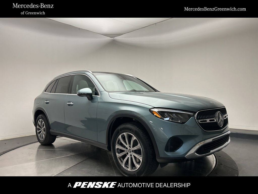 2026 Mercedes-Benz GLC Base's photo