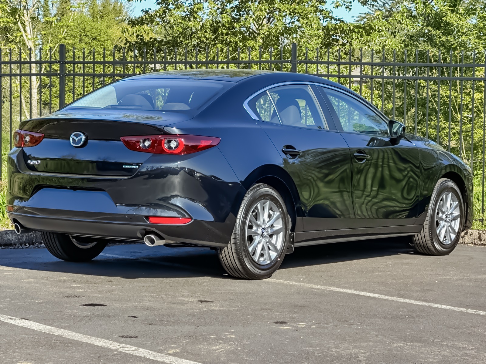 2025 Mazda Mazda3 2.5 s photo 3