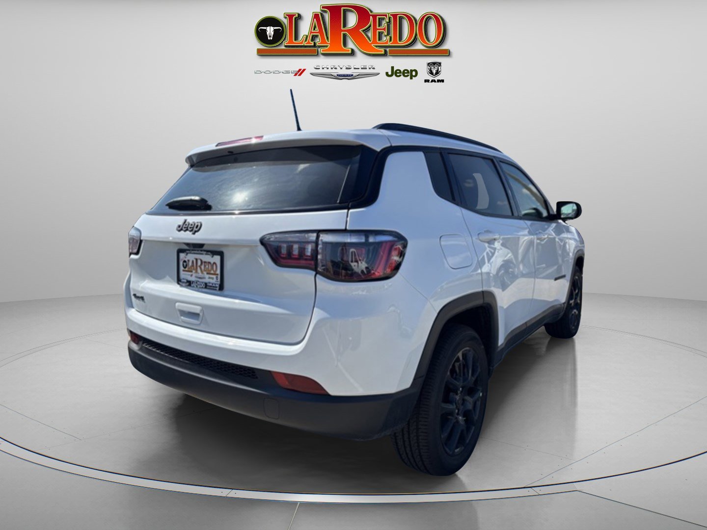 2026 Jeep Compass Latitude Altitude photo 7