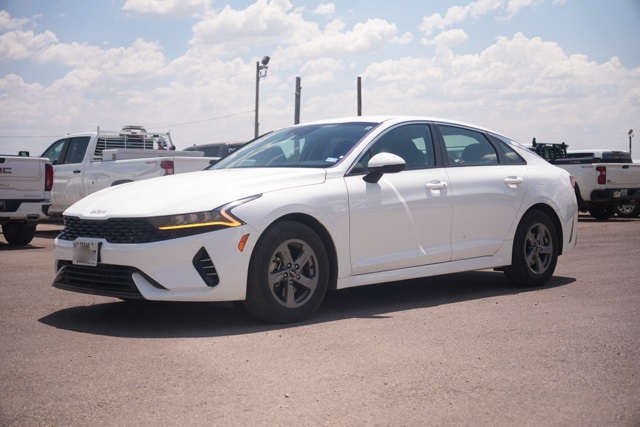 2023 Kia K5 LXS photo 5
