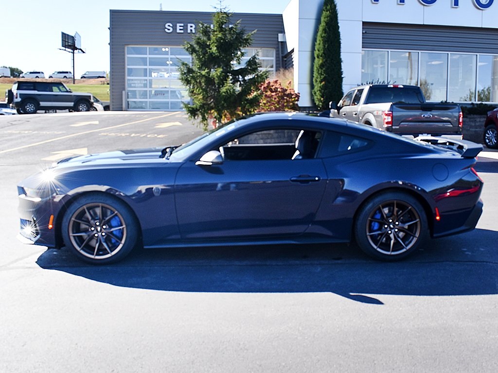 2025 Ford Mustang Dark Horse Premium photo 2