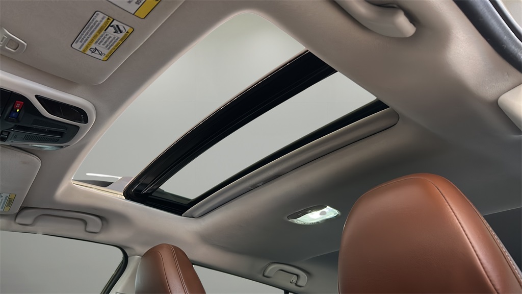 2021 Subaru Outback Touring XT photo 18