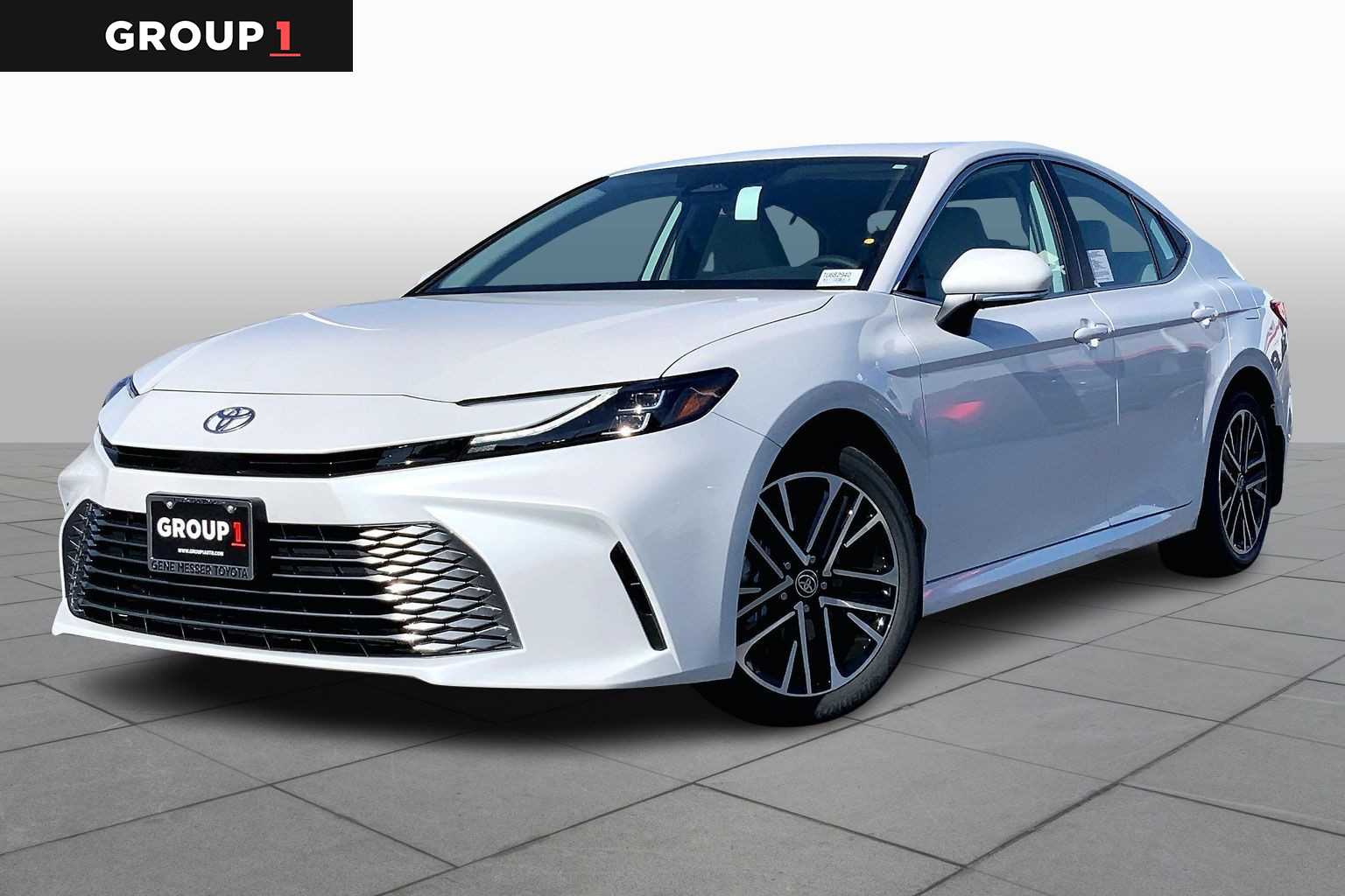 2026 Toyota Camry XLE's photo