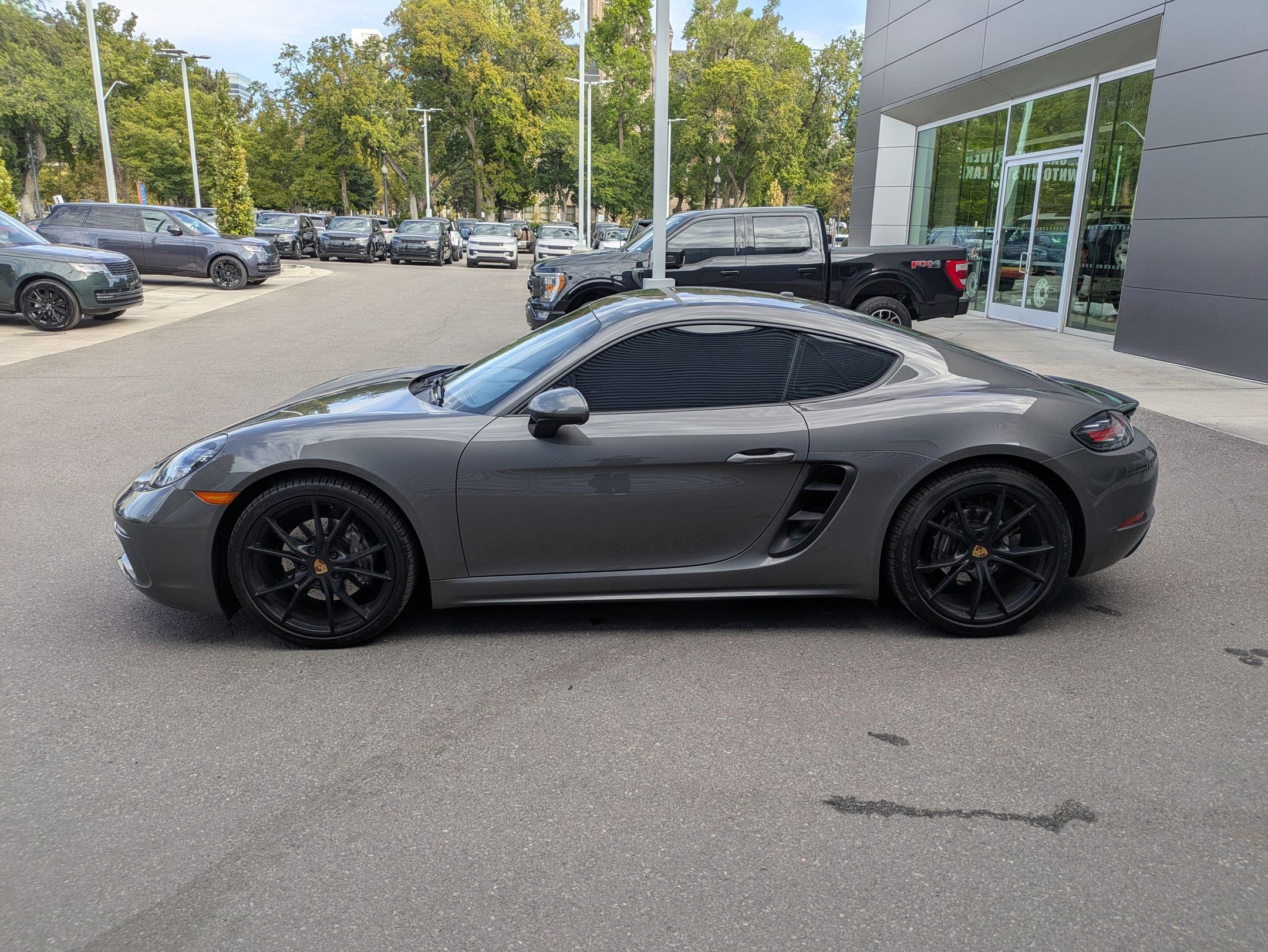2019 Porsche Cayman T photo 7