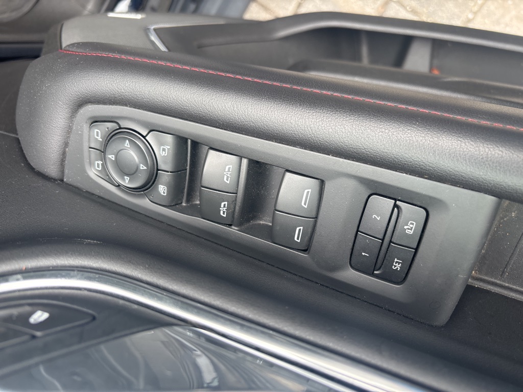 2021 Chevrolet Tahoe RST photo 13