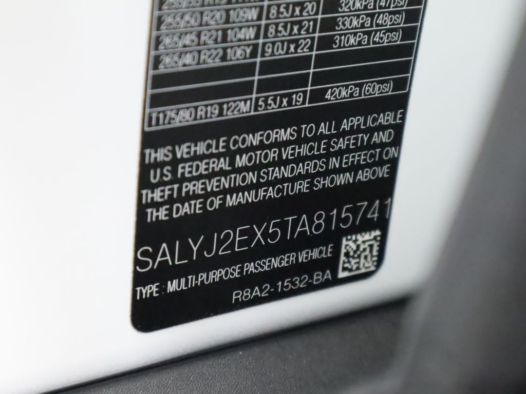 2026 Land Rover Range Rover Velar S photo 31
