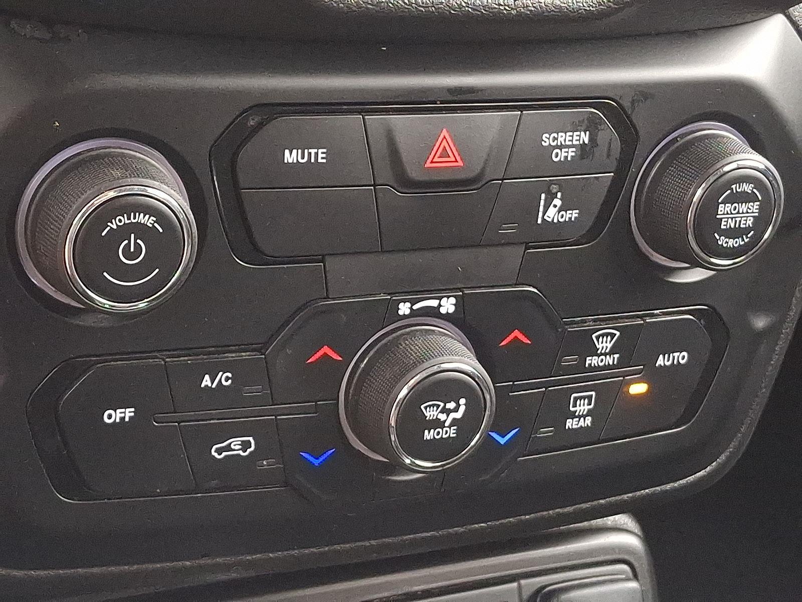 2021 Jeep Renegade Sport photo 16