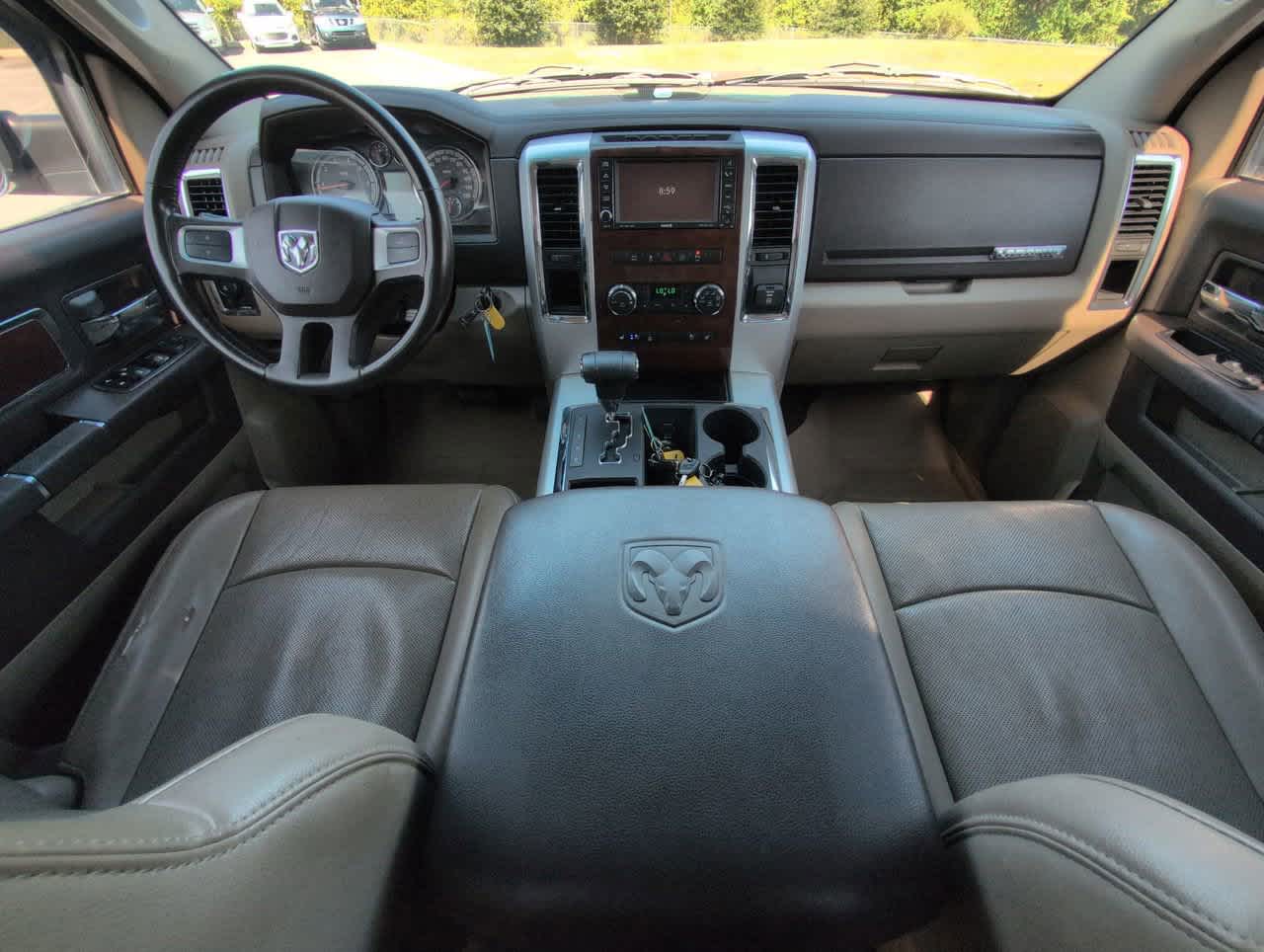 2010 Dodge Ram Laramie photo 4