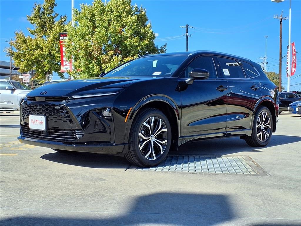 2025 Toyota Crown Signia XLE's photo