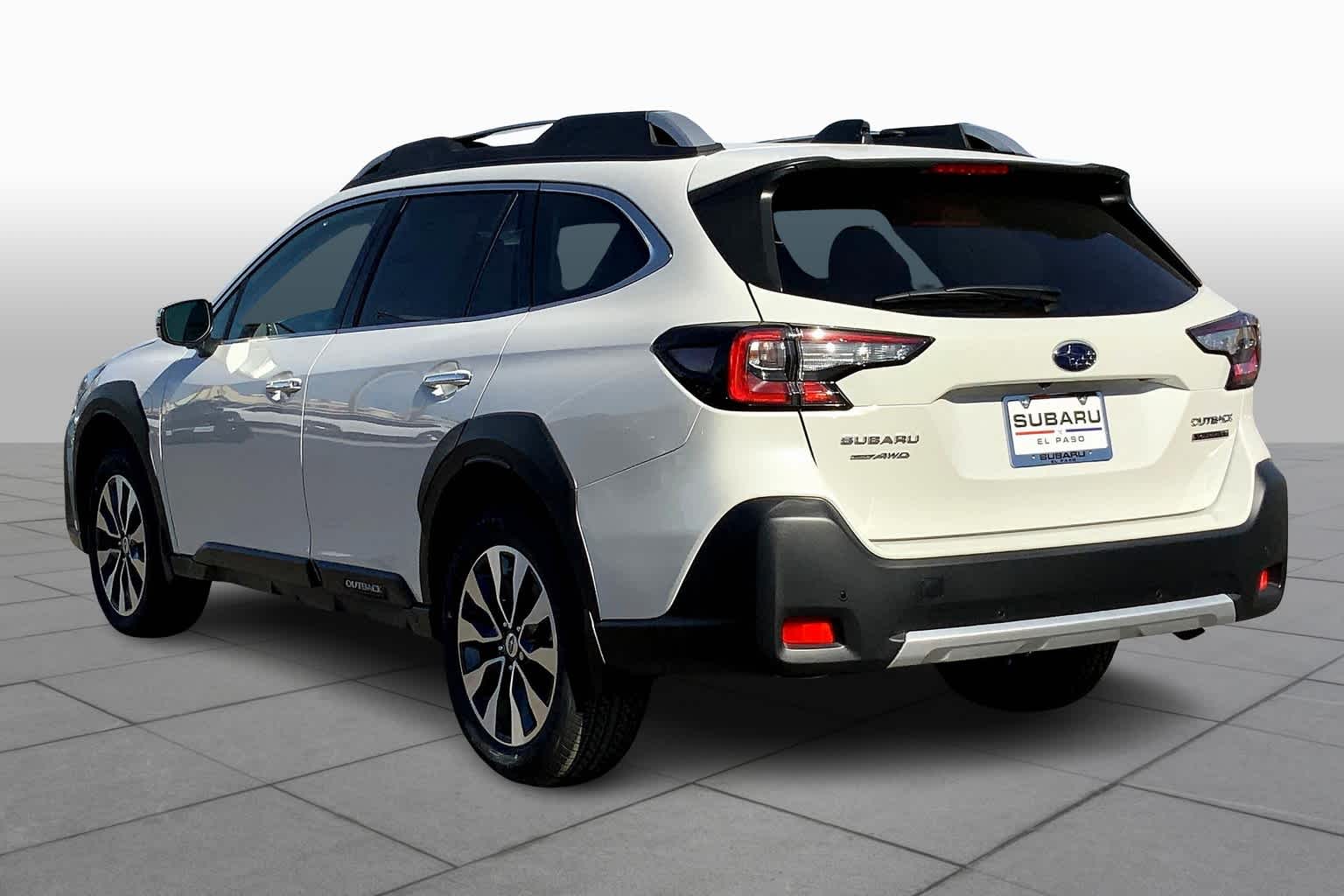 2025 Subaru Outback Touring XT photo 12