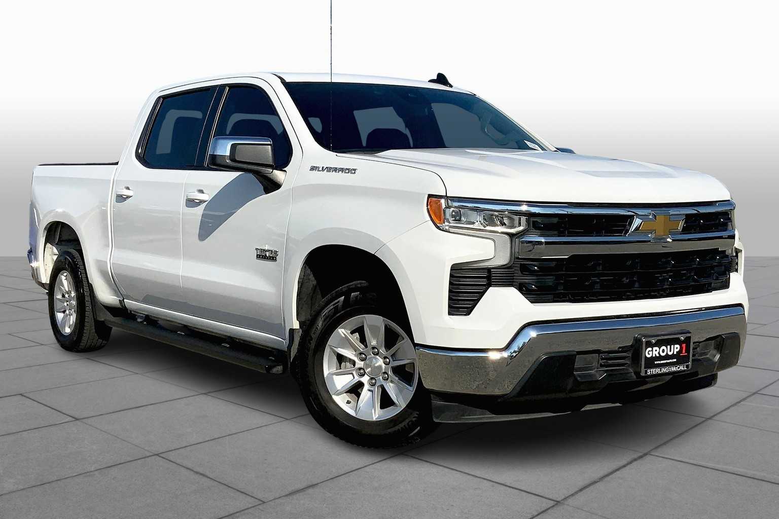 2023 Chevrolet Silverado 1500 LT photo 2