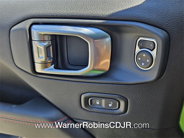 2025 Jeep Wrangler Rubicon photo 22