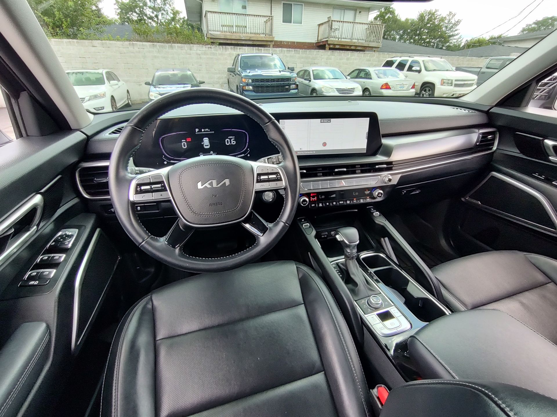 2023 Kia Telluride S photo 2