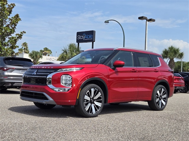 2025 Mitsubishi Outlander SEL photo 4