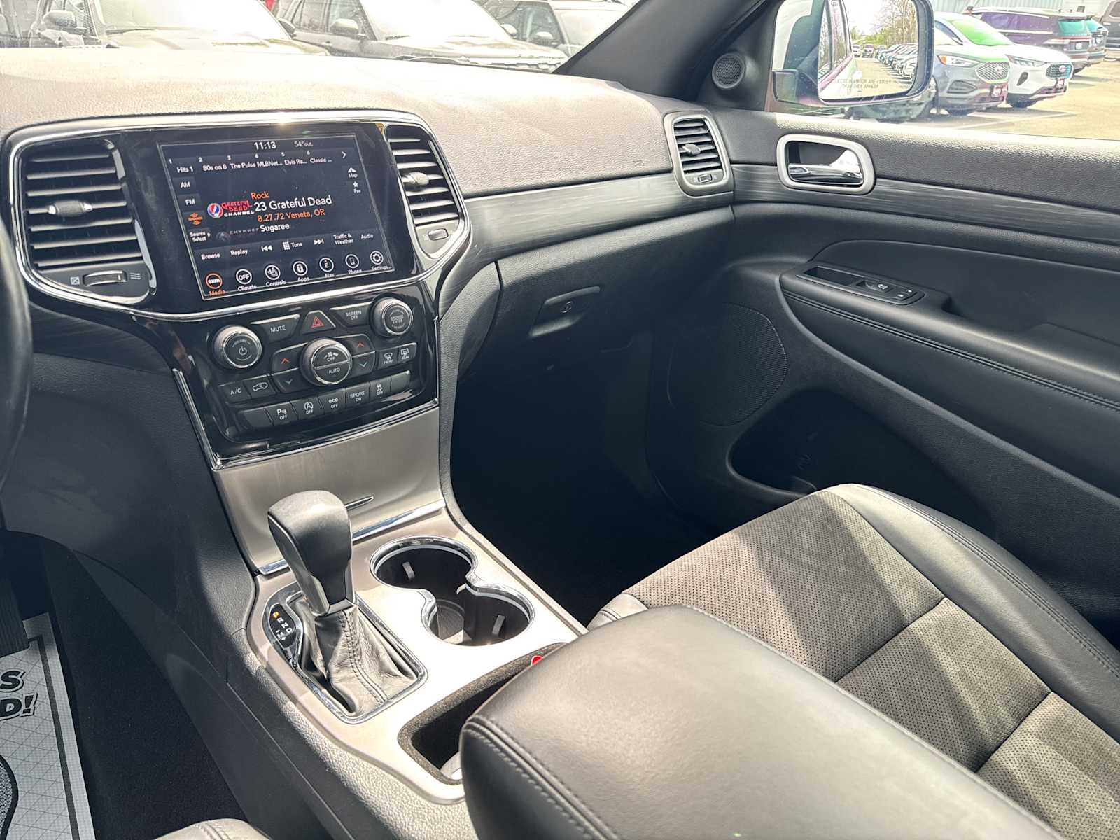 2021 Jeep Grand Cherokee Laredo X photo 24