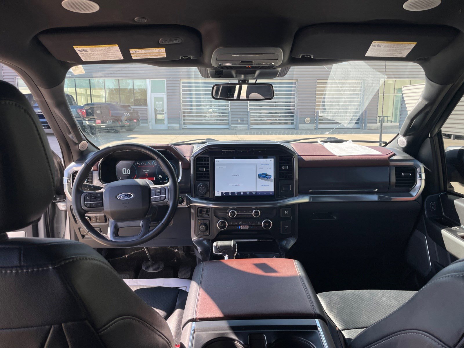 2023 Ford F-150 Lariat photo 18