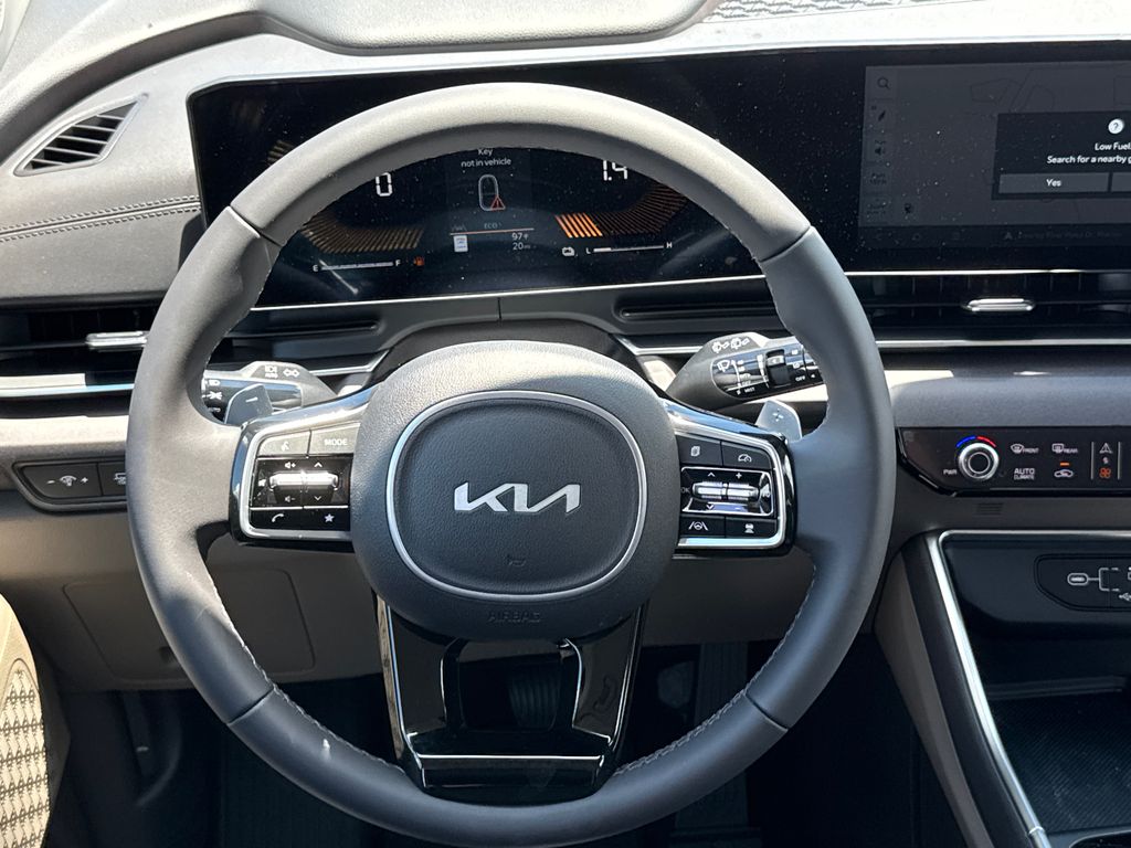 2025 Kia Carnival EX photo 20