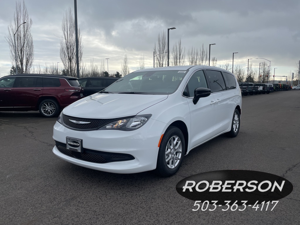 2026 Chrysler Voyager LX's photo