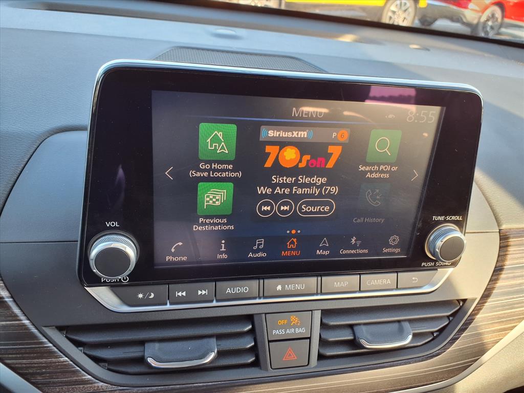 2022 Nissan Altima SL photo 3