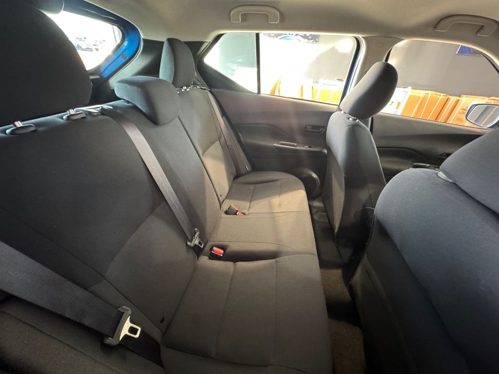 2023 Nissan Kicks S photo 17