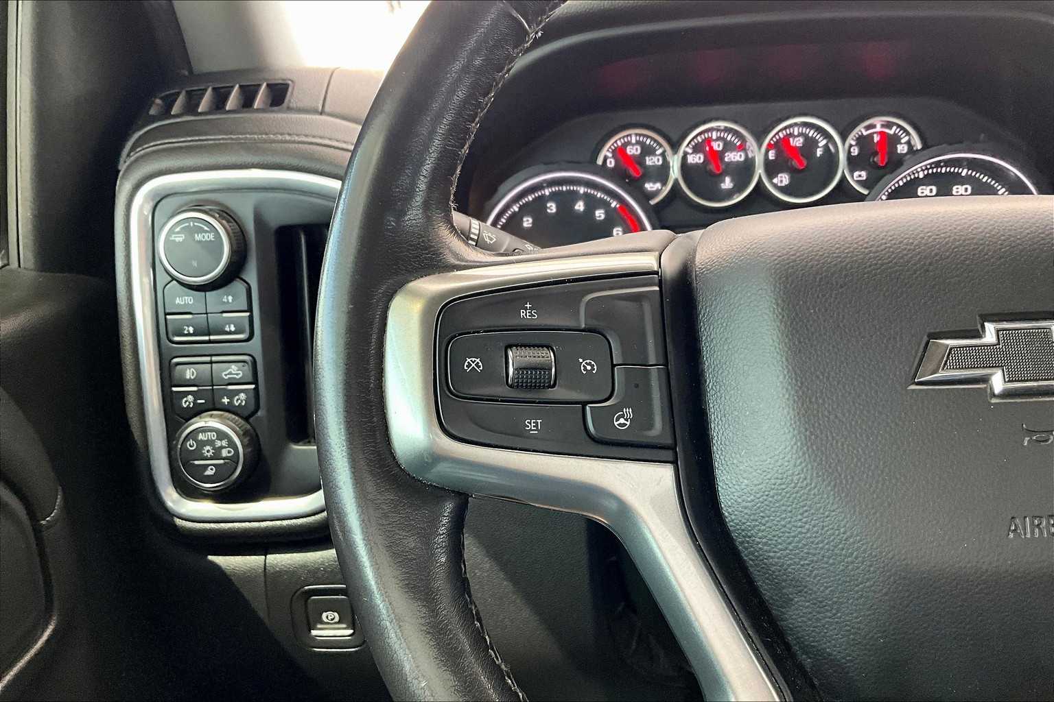 2022 Chevrolet Silverado 1500 RST photo 19