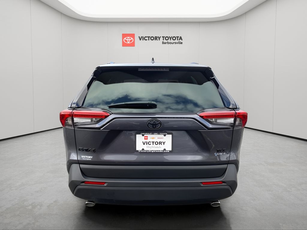 2025 Toyota RAV4 Hybrid XLE Premium photo 3