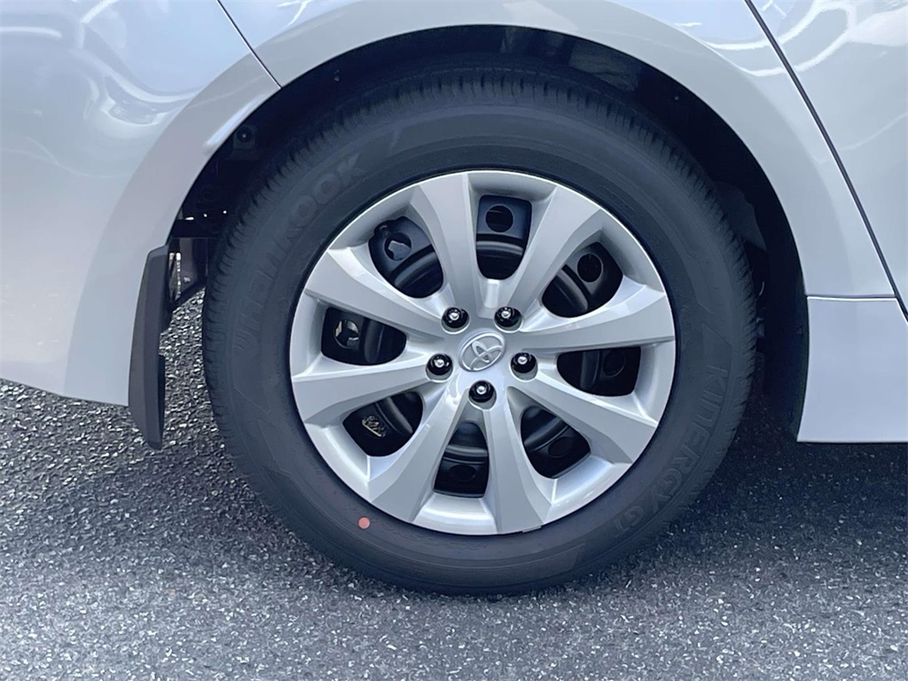 2026 Toyota Corolla LE photo 7