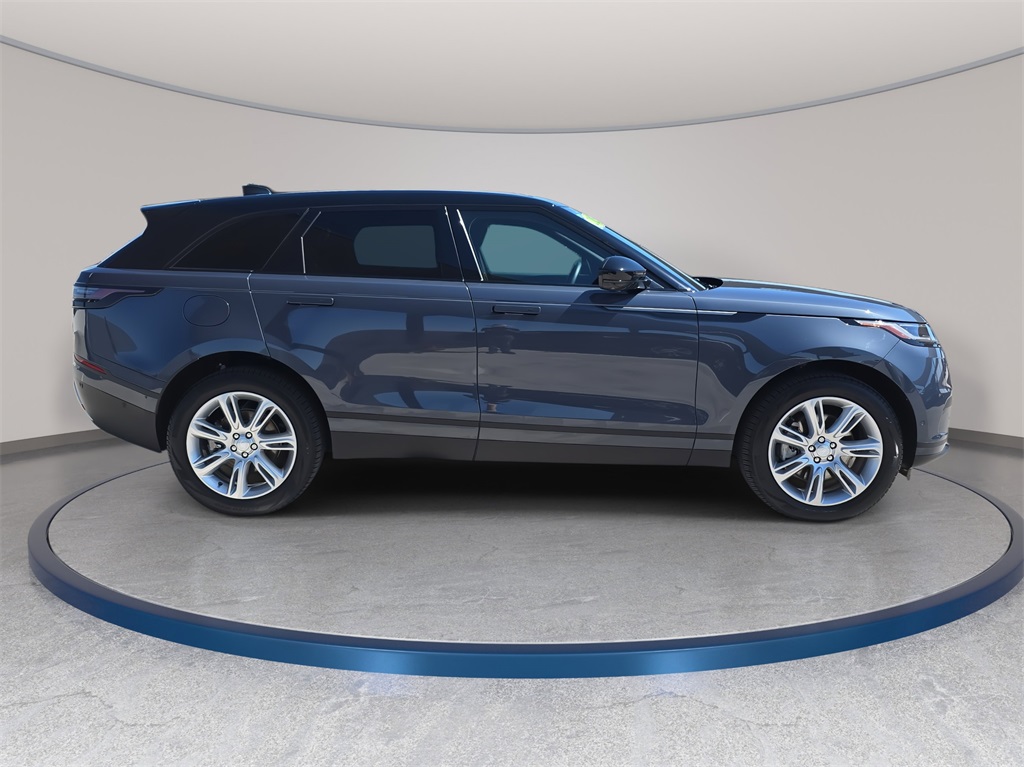 2025 Land Rover Range Rover Velar S photo 4