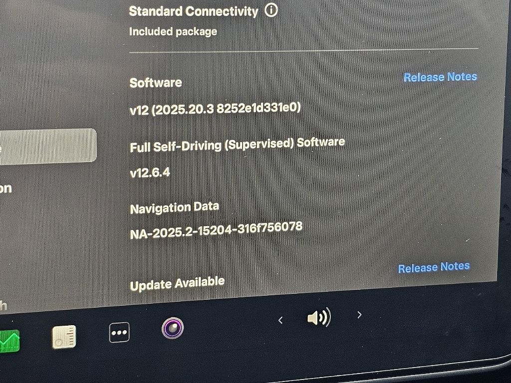 2022 Tesla Model Y Long Range photo 3