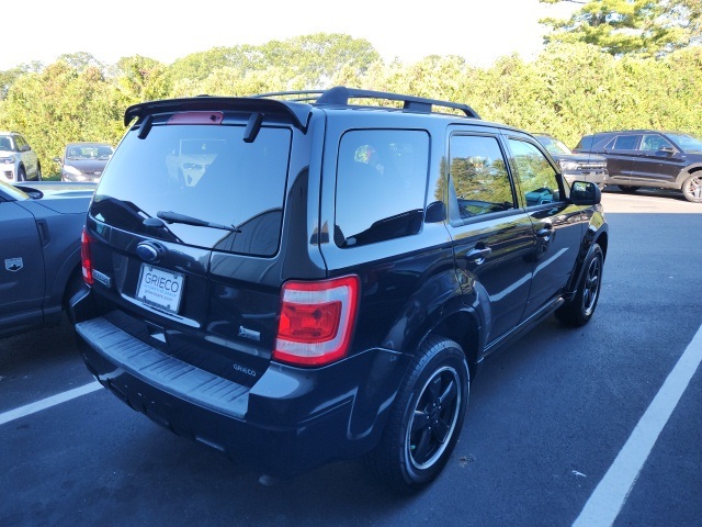 2011 Ford Escape XLT photo 3