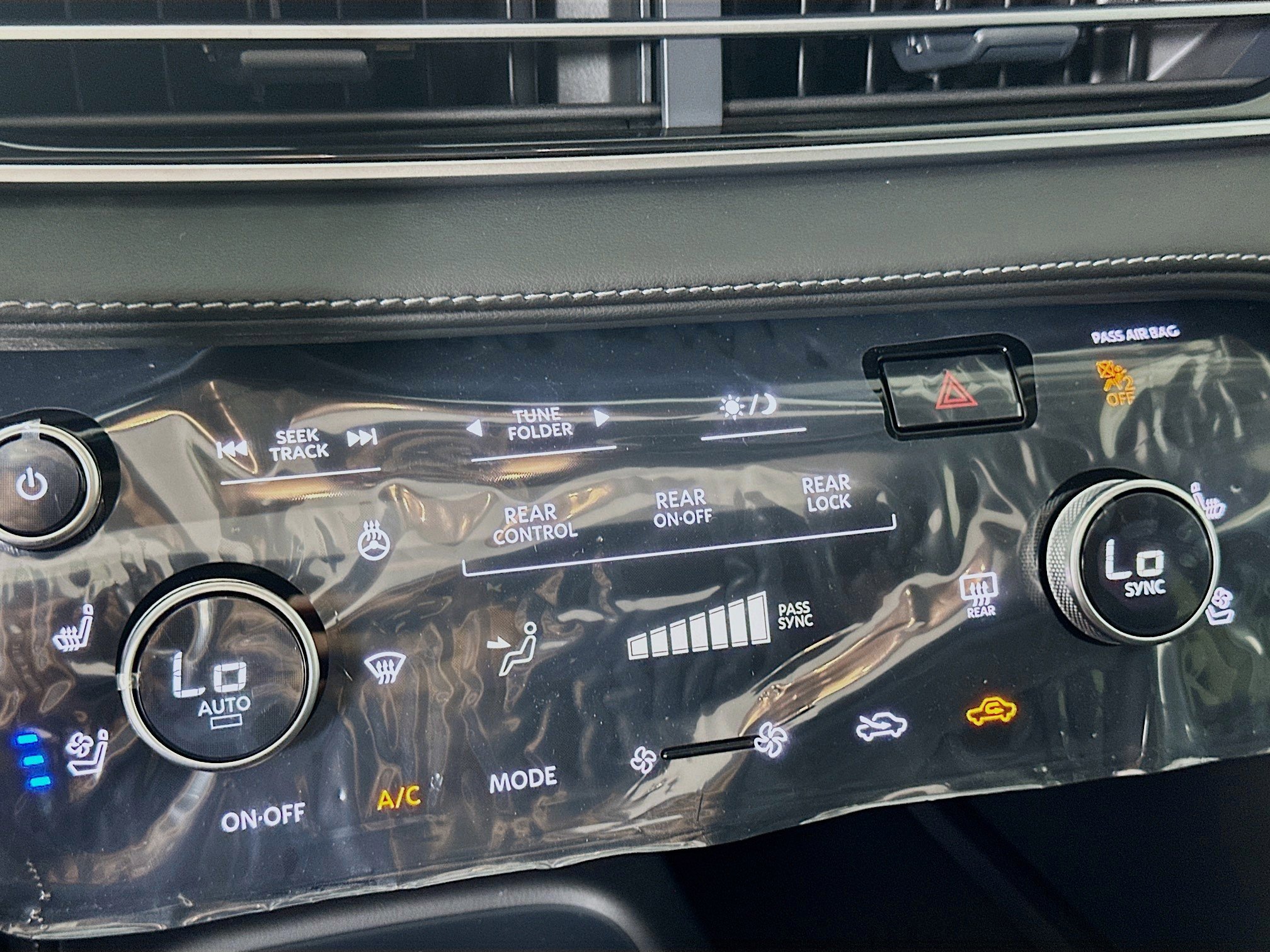 2026 Infiniti QX60 Luxe photo 11