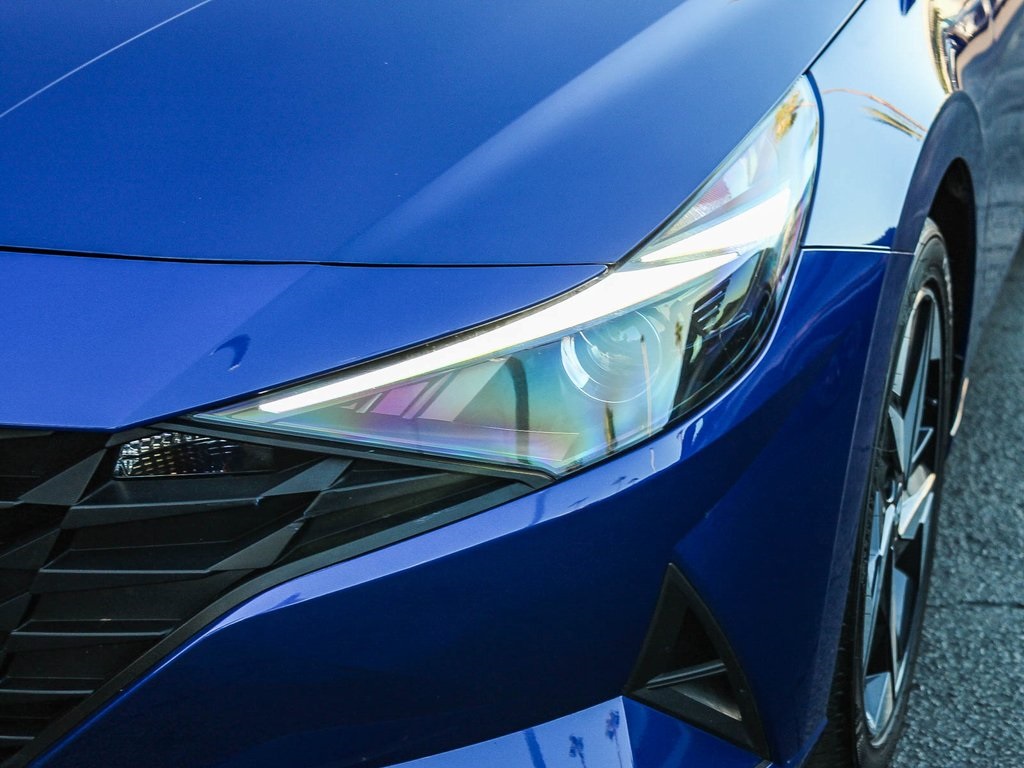 2023 Hyundai Elantra SEL Convenience photo 4