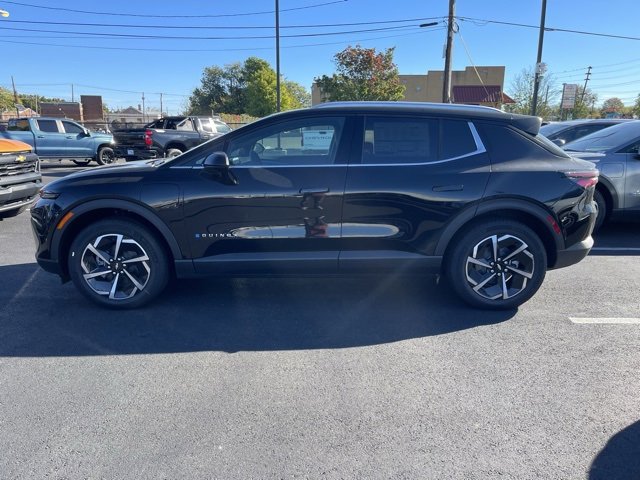 2026 Chevrolet Equinox EV 1LT photo 4