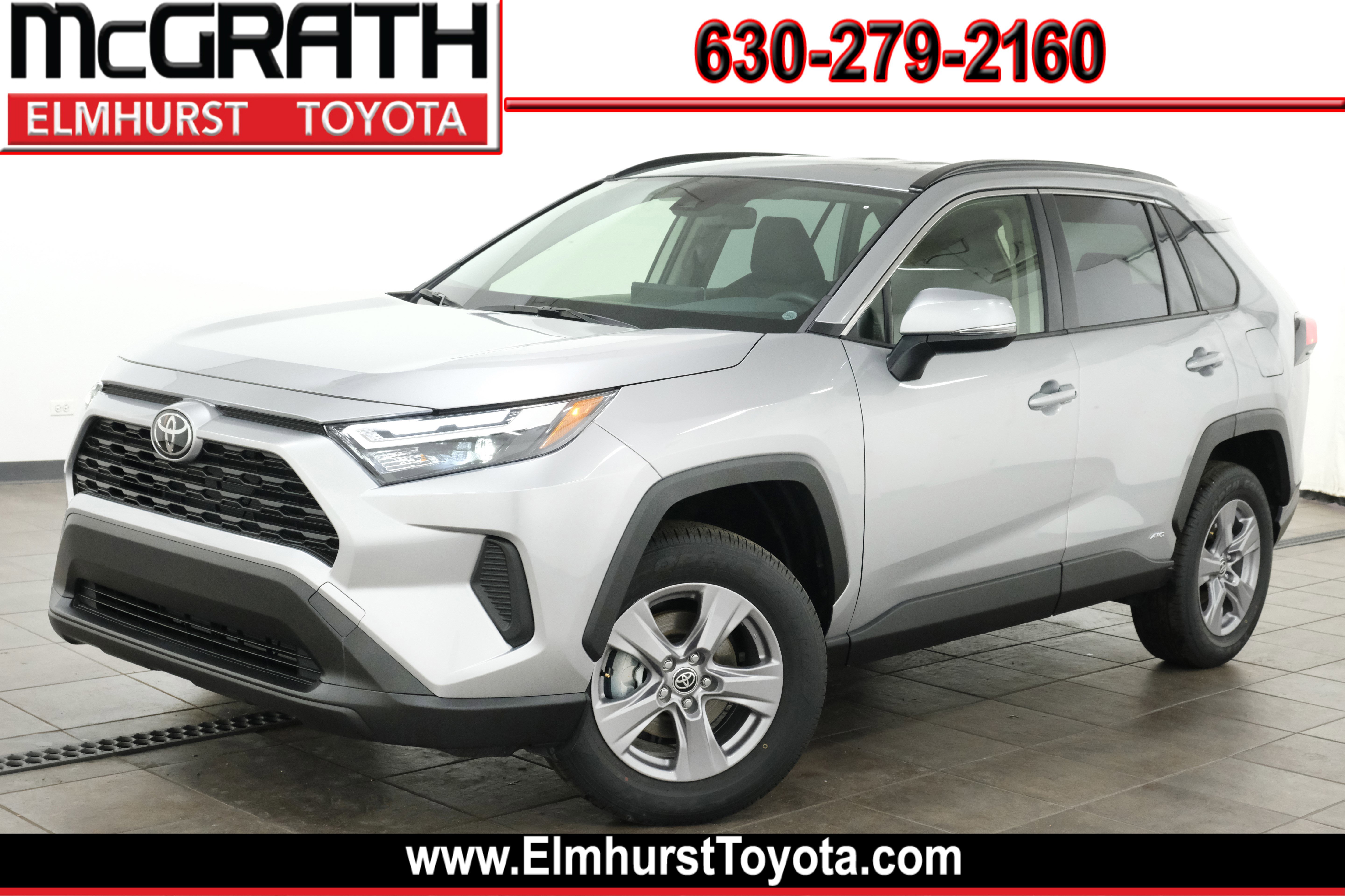 2025 Toyota RAV4 XLE's photo