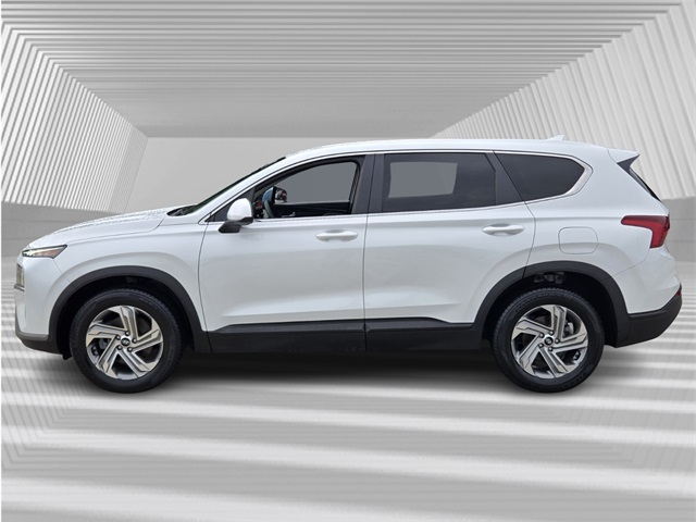 2022 Hyundai Santa Fe SE photo 2