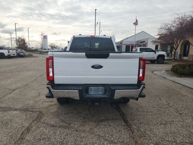 2024 Ford F-250 photo 2