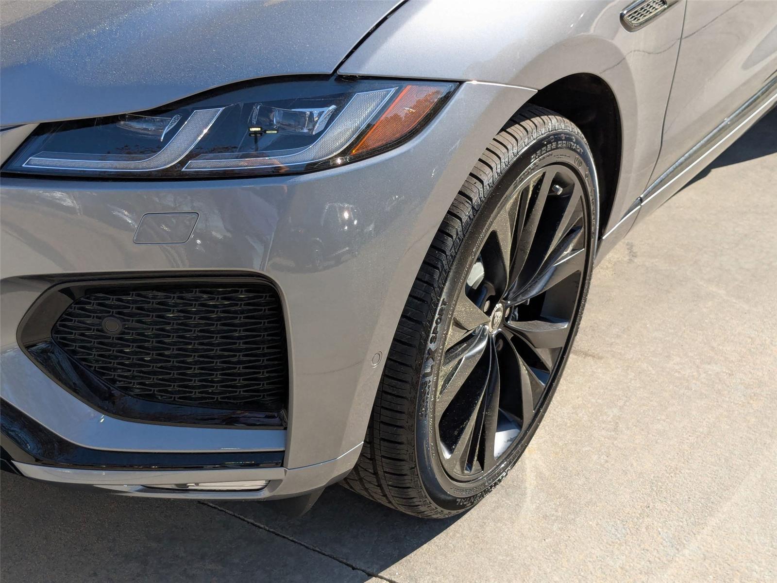 2026 Jaguar F-PACE P250 R-Dynamic S photo 6