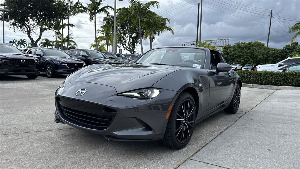 2025 Mazda MX-5 Miata Miata RF Grand Touring photo 31