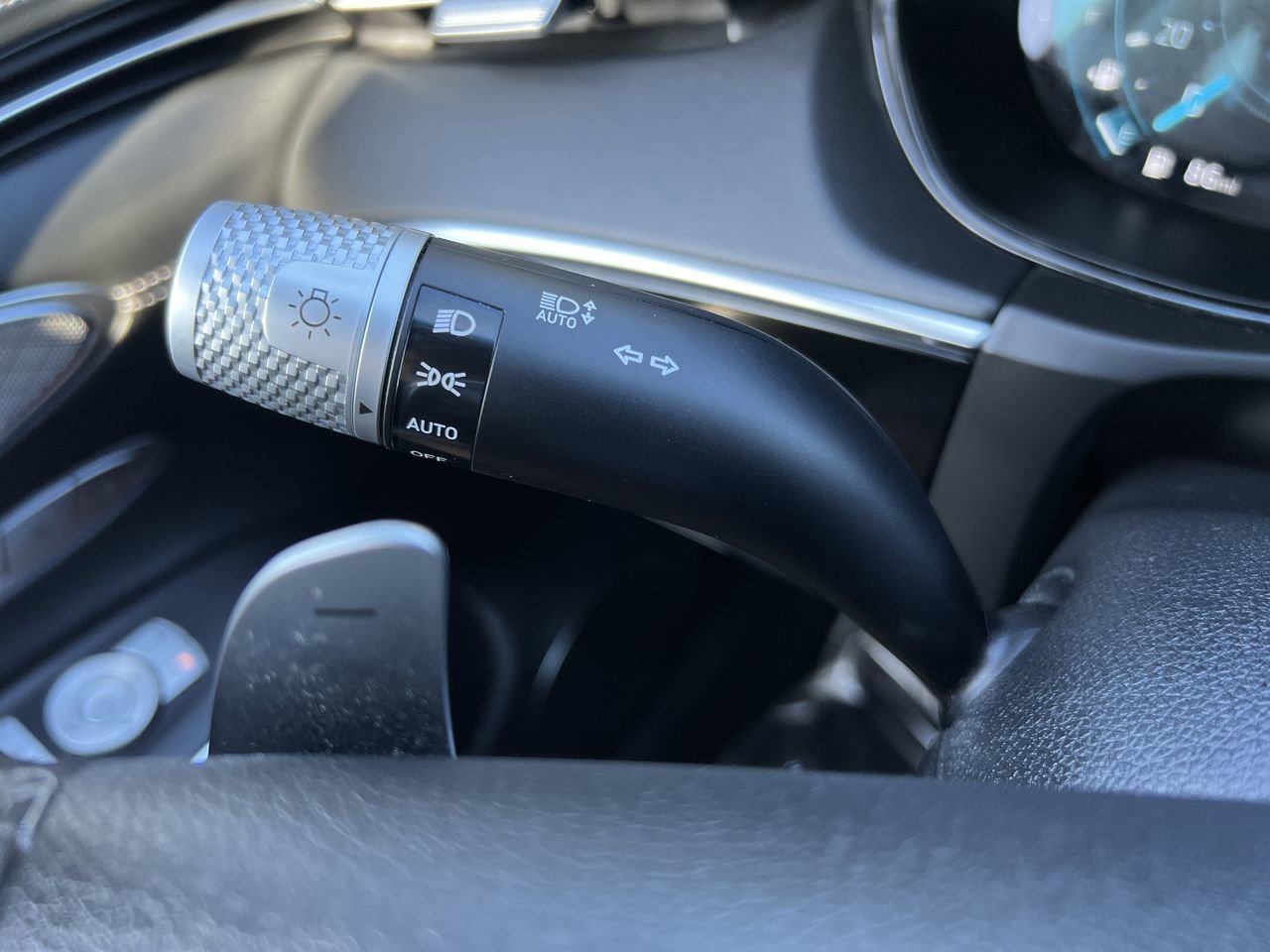 2023 Genesis GV70 3.5T Sport Prestige photo 25