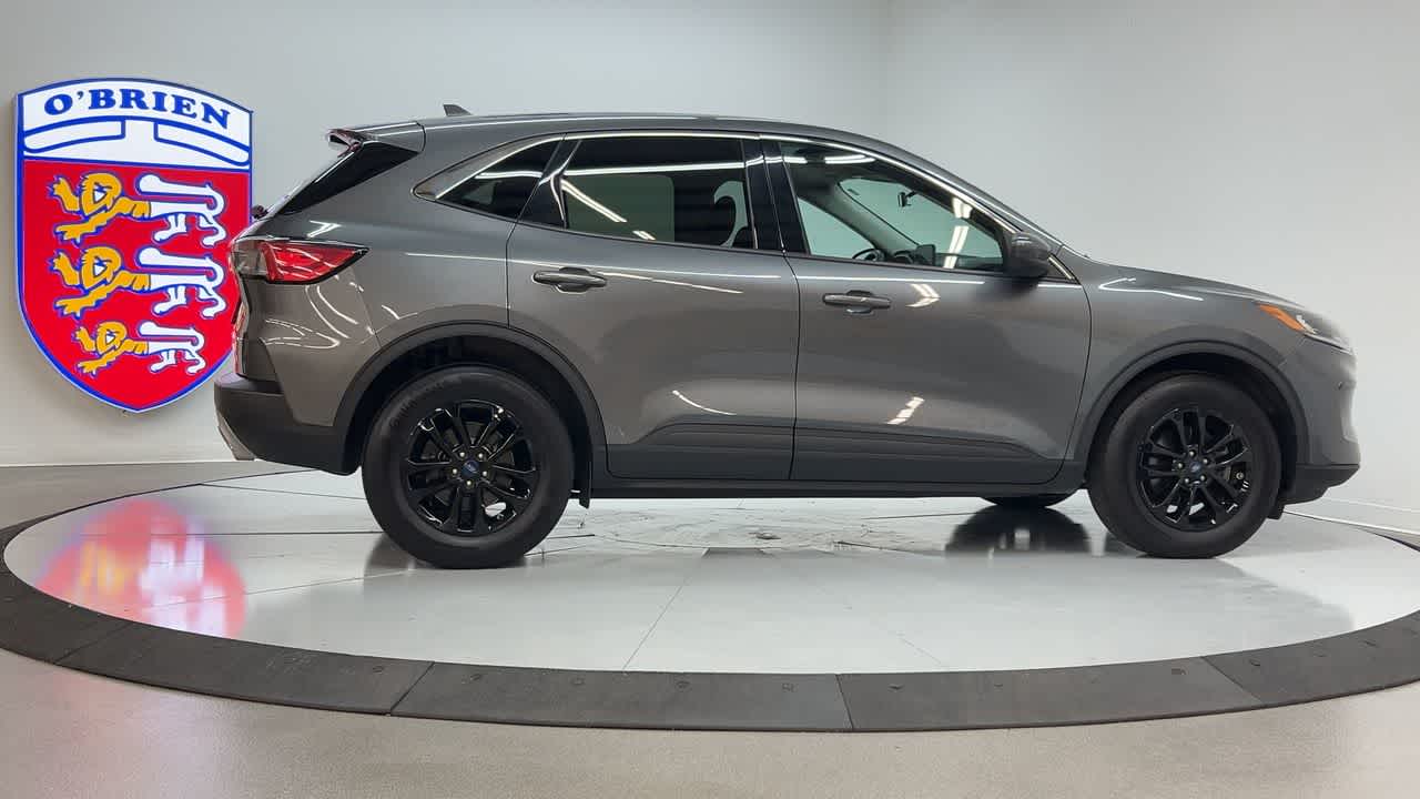 2021 Ford Escape SE photo 4