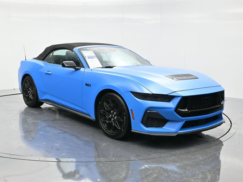 2025 Ford Mustang GT Premium's photo