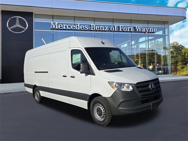 2026 Mercedes-Benz Sprinter Cargo Van Base's photo