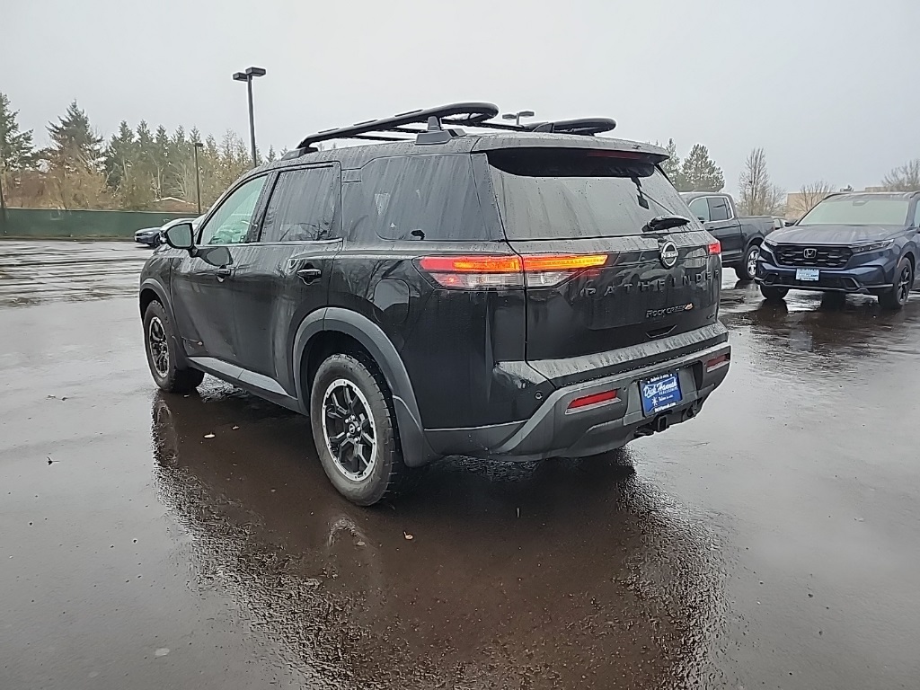 2023 Nissan Pathfinder Rock Creek photo 3